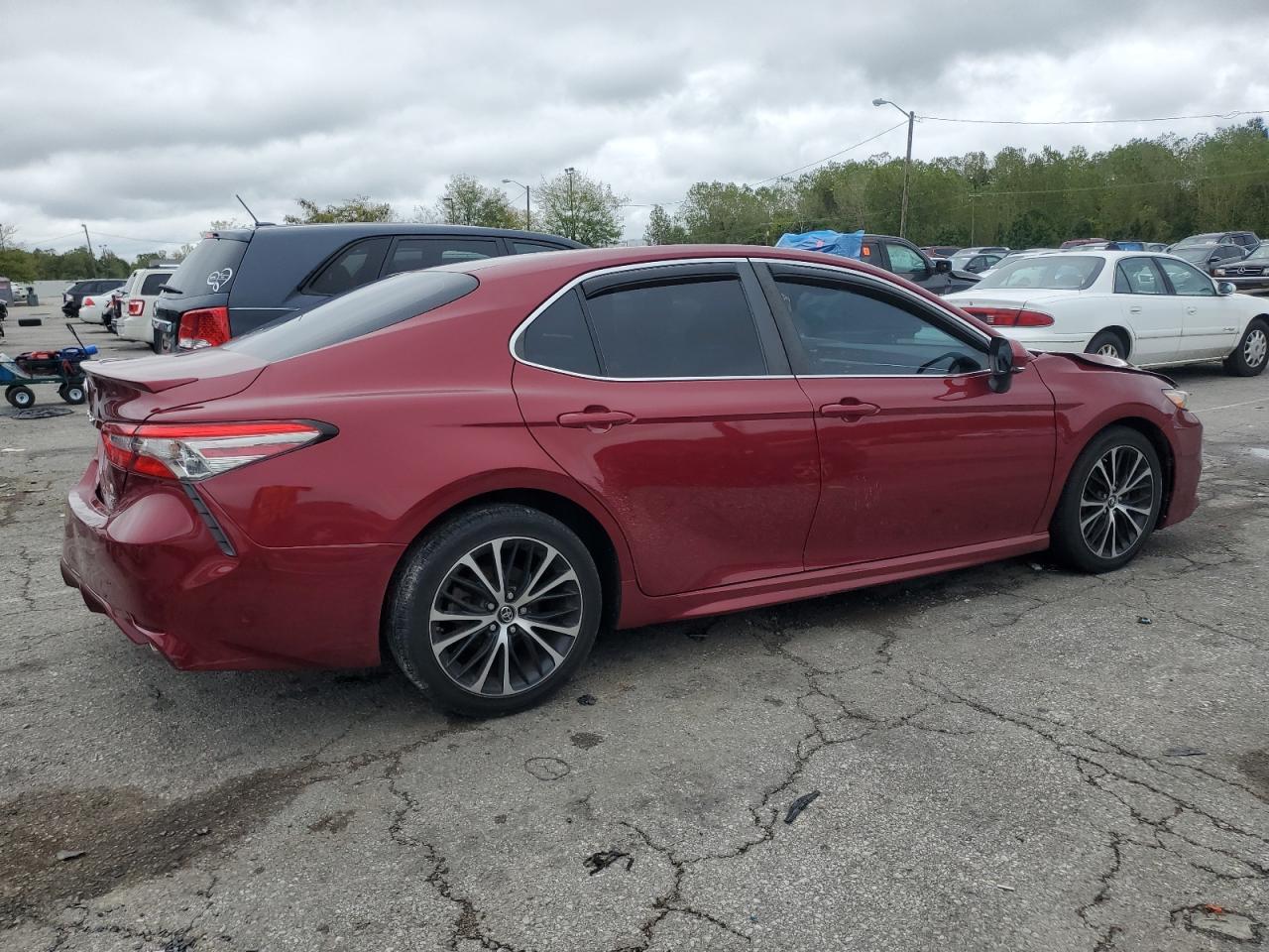 2018 TOYOTA CAMRY