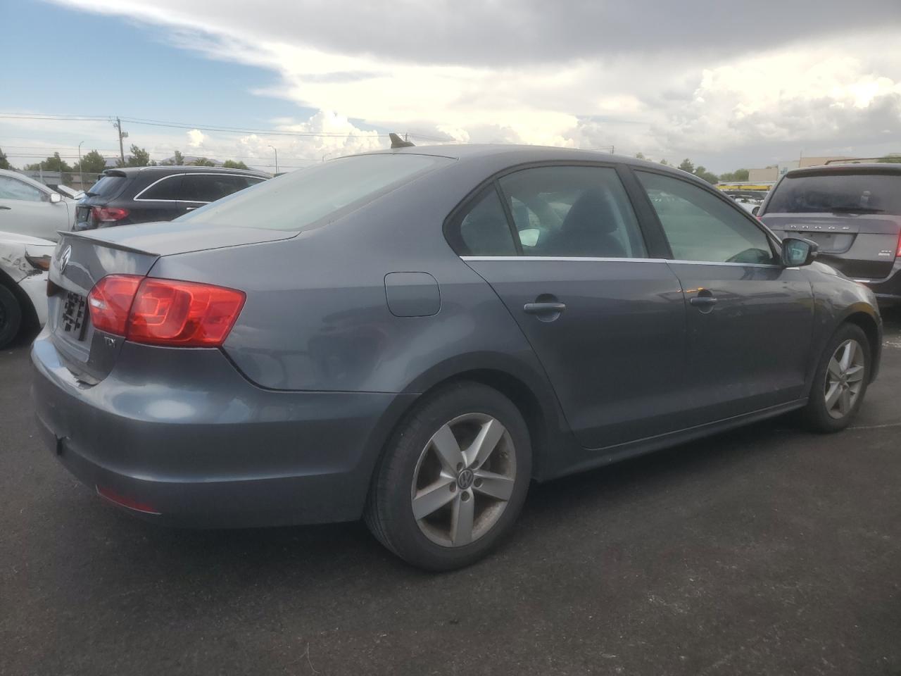 2014 VOLKSWAGEN JETTA