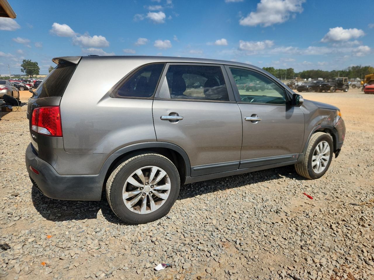 2011 KIA SORENTO