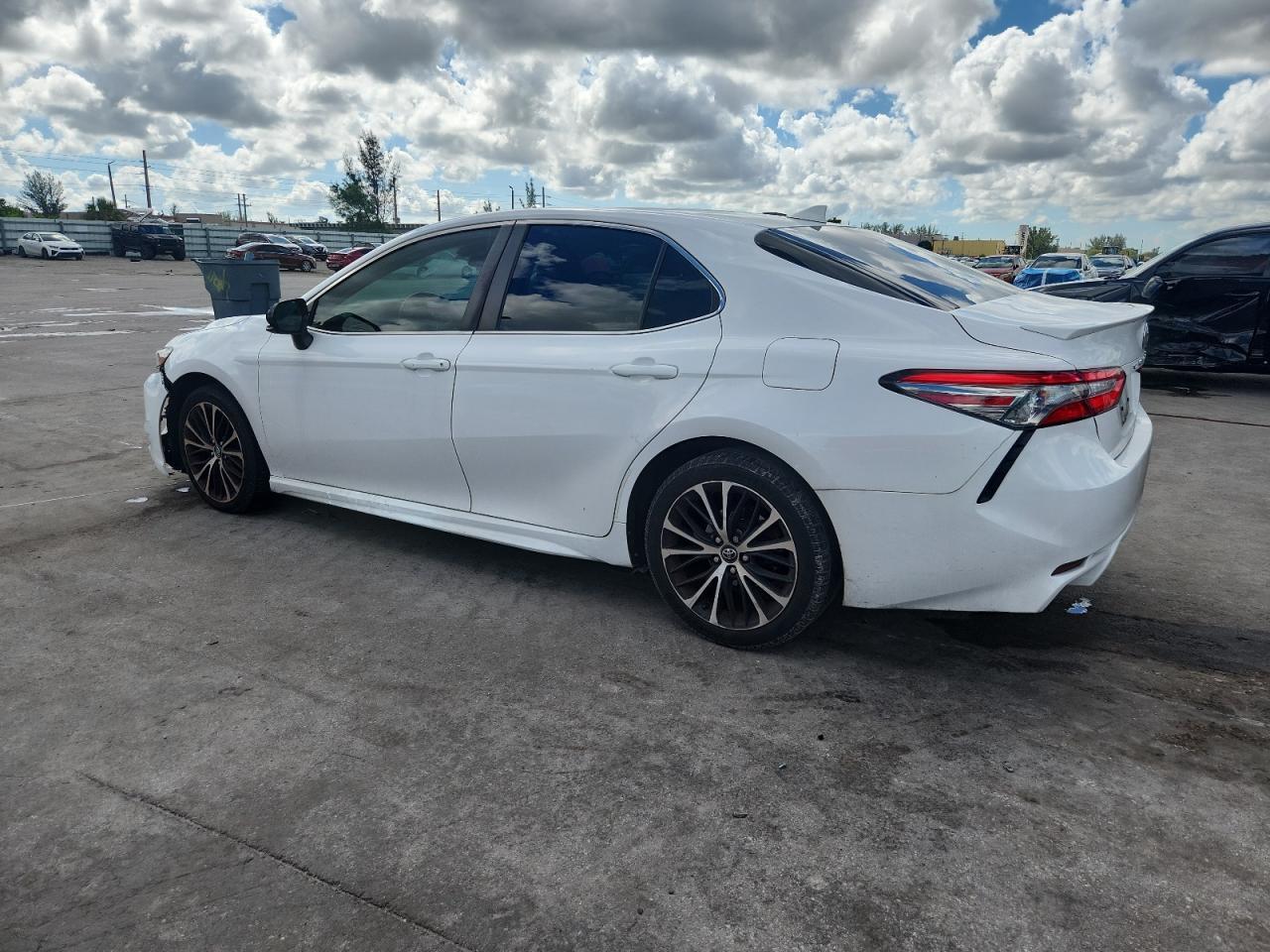 2019 TOYOTA CAMRY