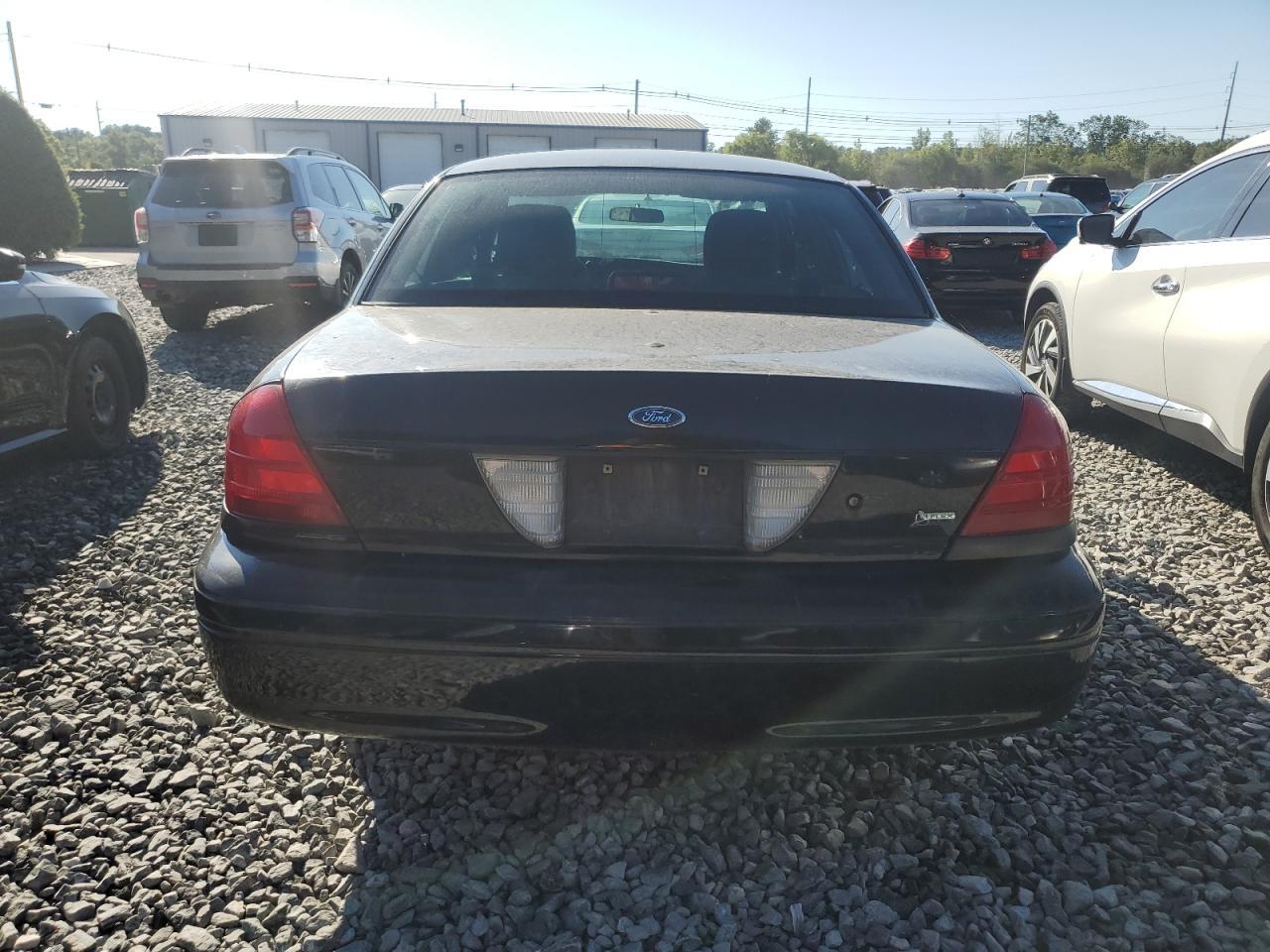 2011 FORD Crown Victoria