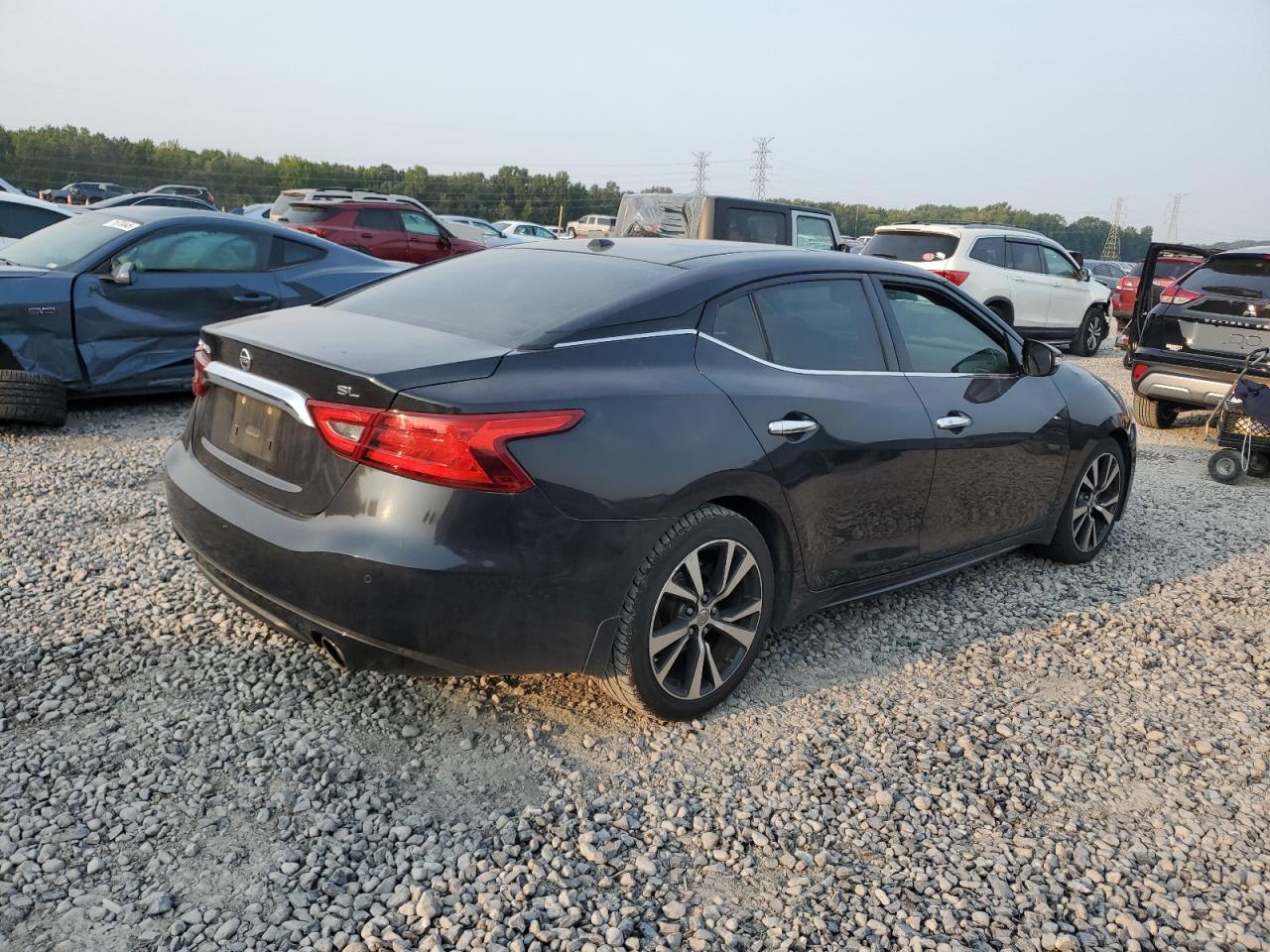 2017 NISSAN Maxima