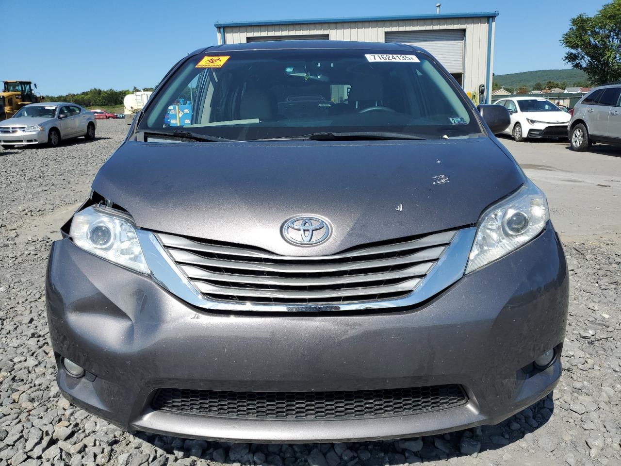 2015 TOYOTA SIENNA
