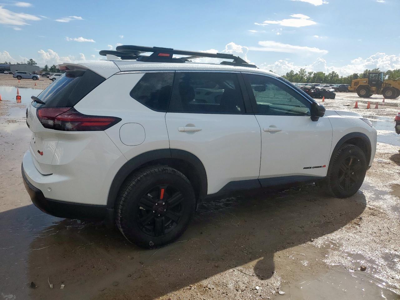 2025 NISSAN ROGUE
