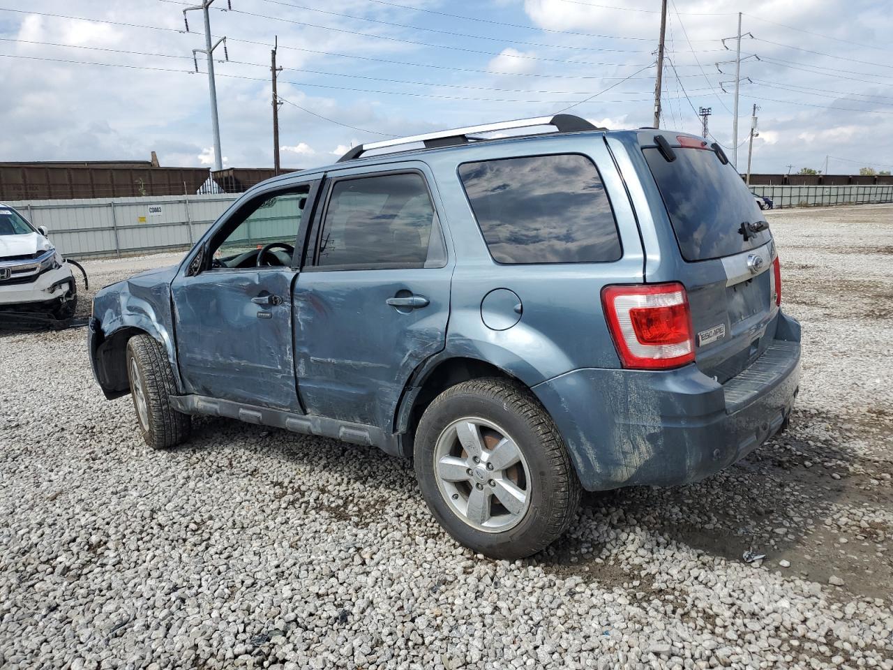 2010 FORD ESCAPE