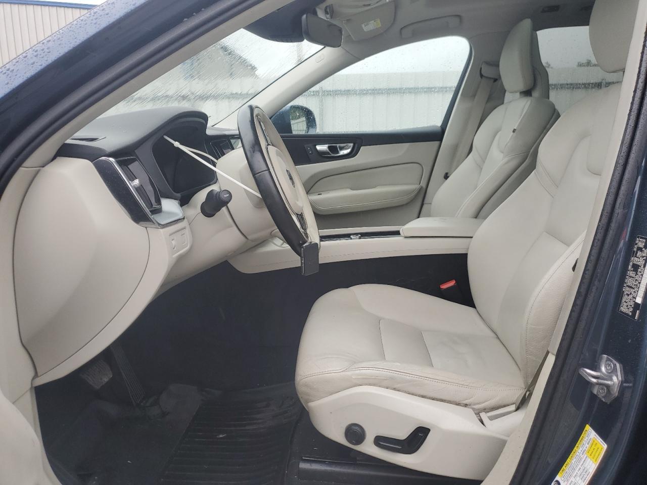 2018 VOLVO XC60