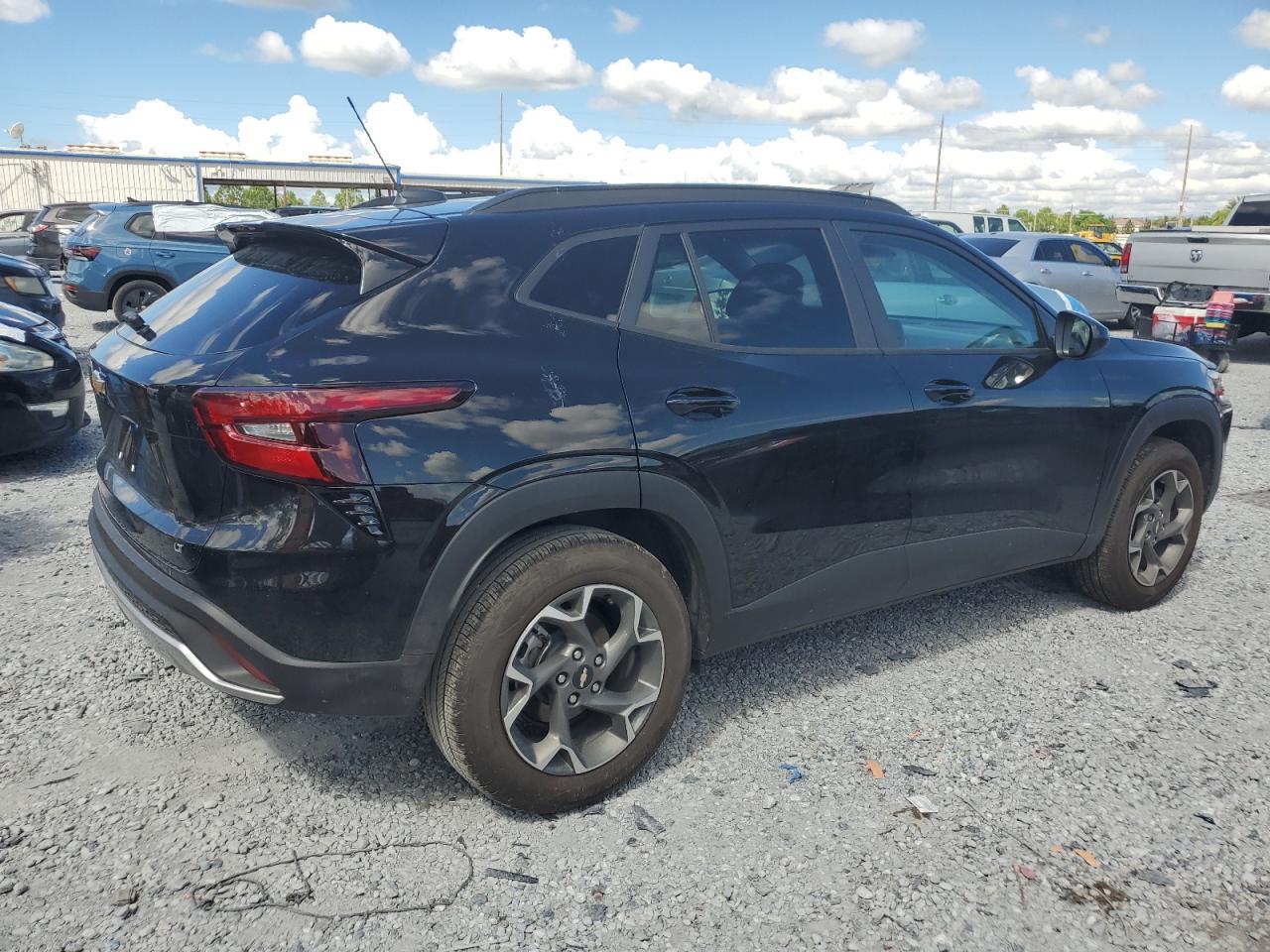 2025 CHEVROLET TRAX