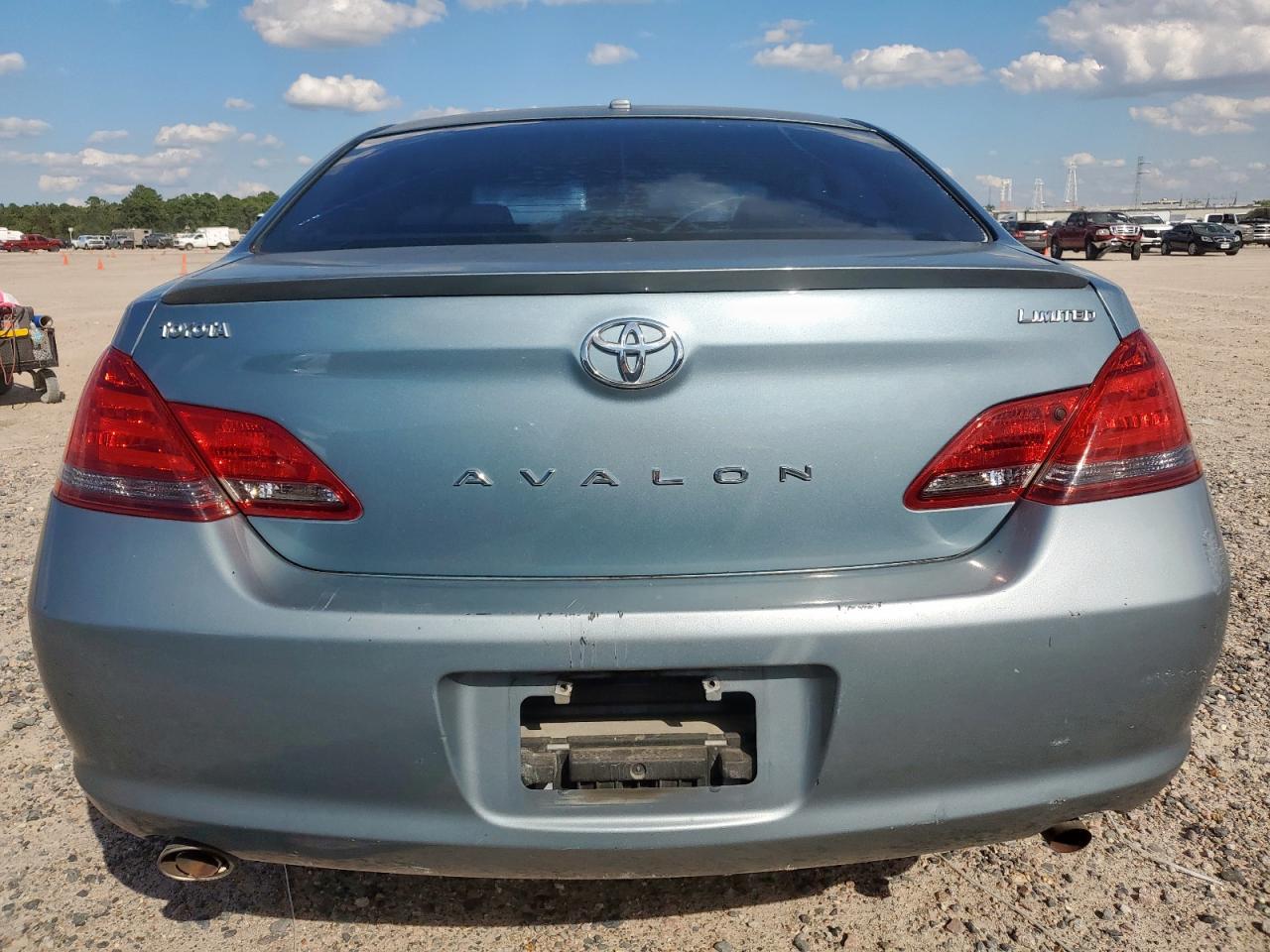 2009 TOYOTA Avalon