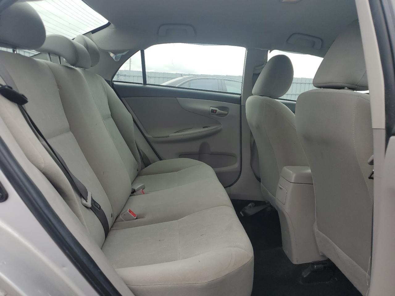 2011 TOYOTA COROLLA