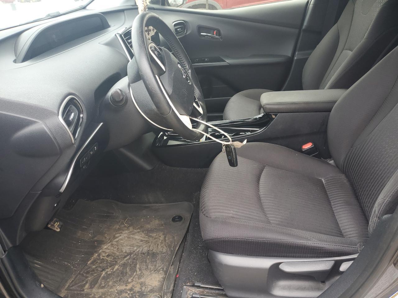 2017 TOYOTA PRIUS