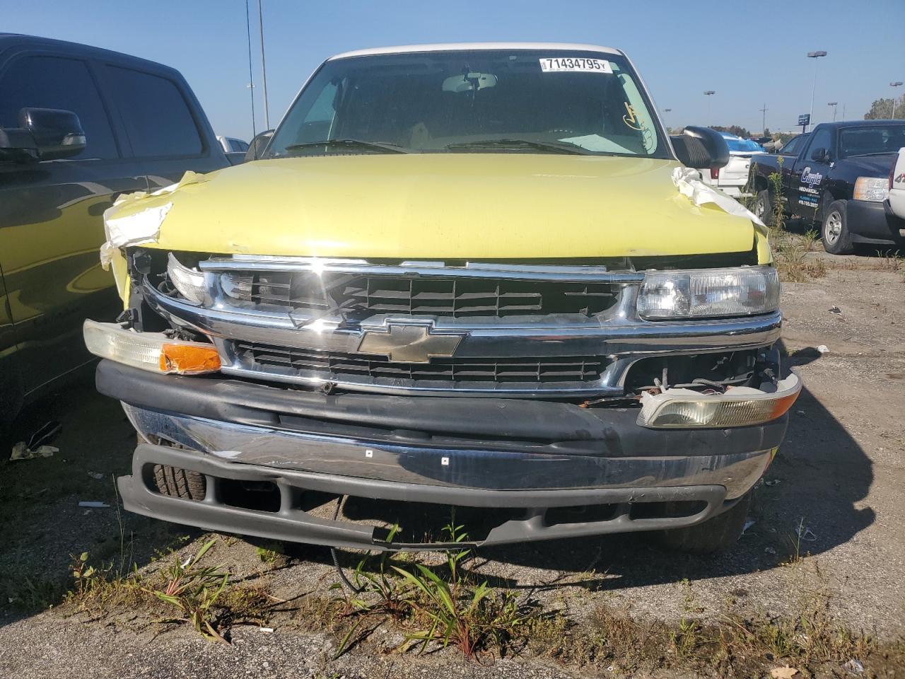 2005 CHEVROLET Suburban