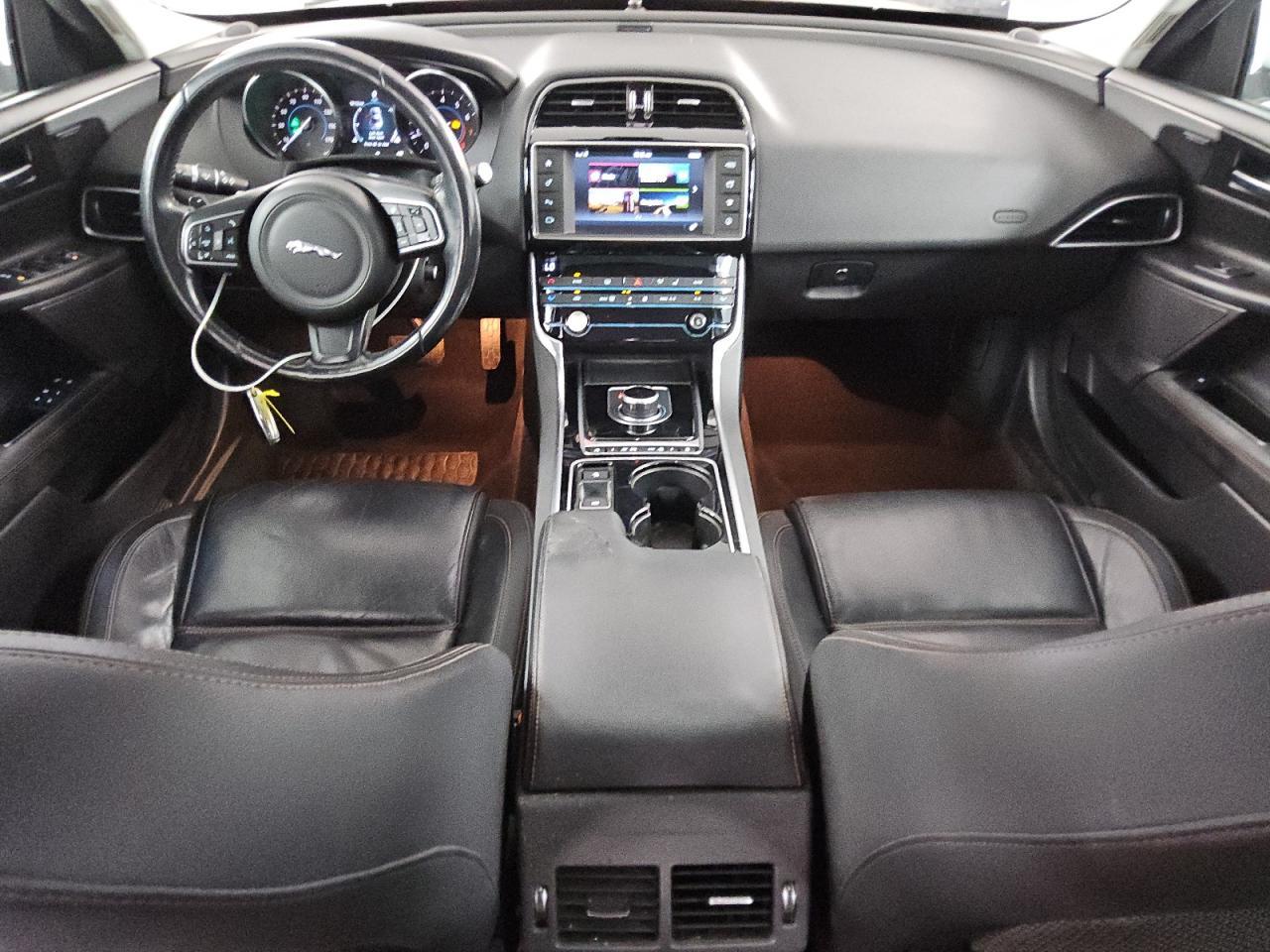 2017 JAGUAR XE