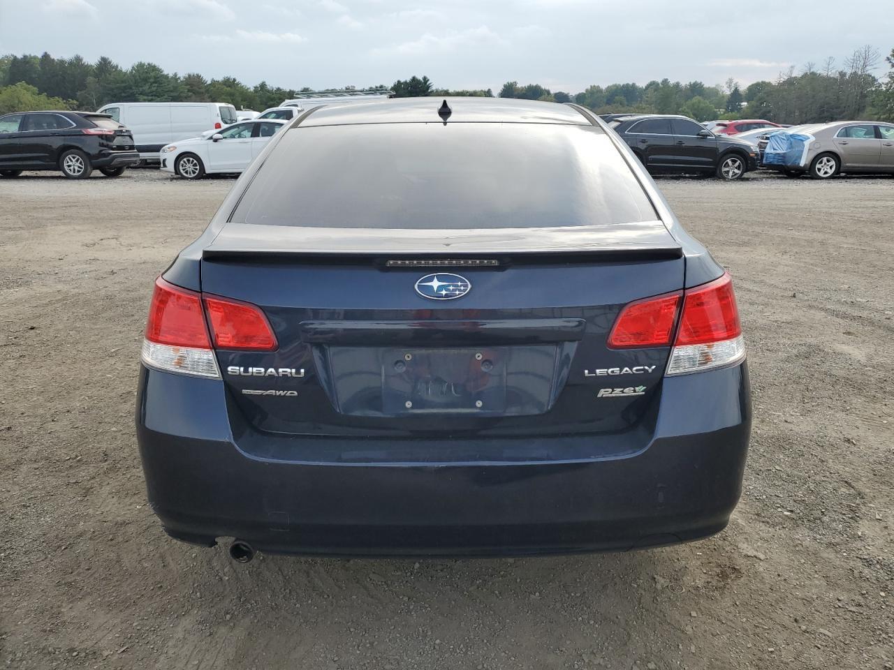 2014 SUBARU Legacy