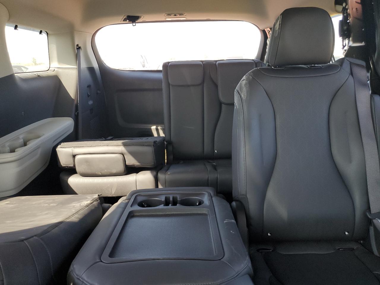 2024 KIA Carnival