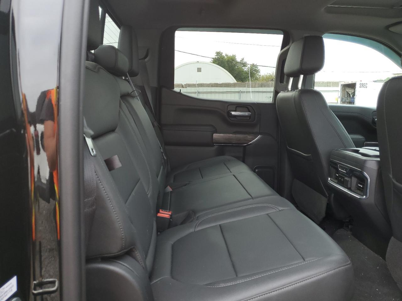 2021 CHEVROLET Silverado