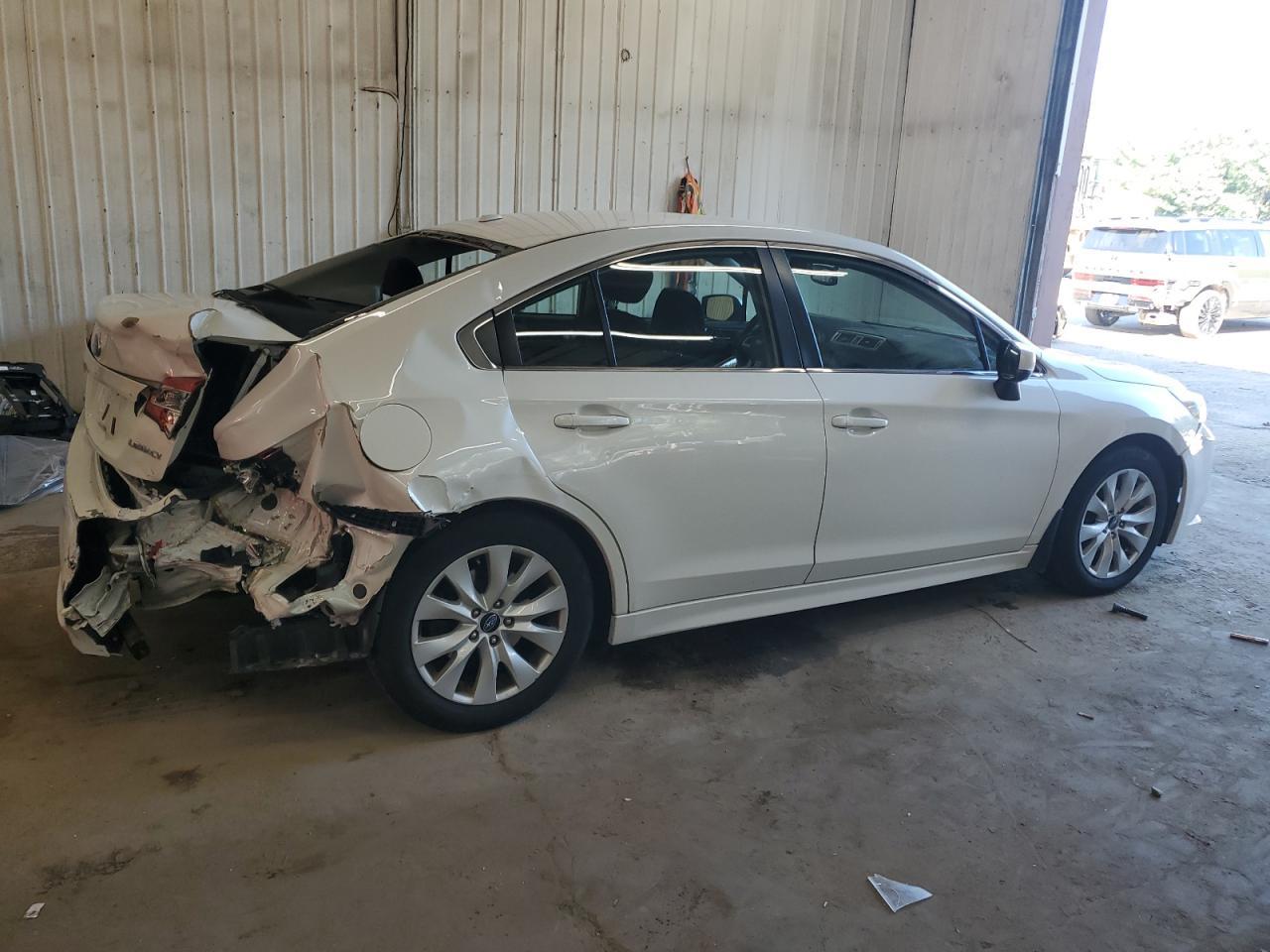2015 SUBARU Legacy