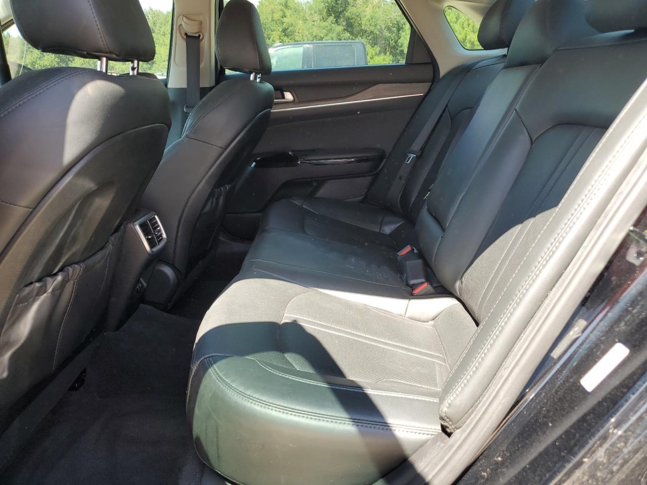 2023 KIA K5
