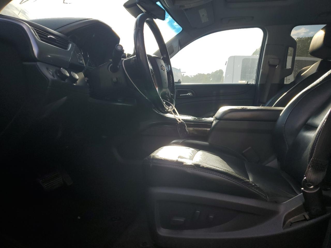 2016 CHEVROLET Suburban