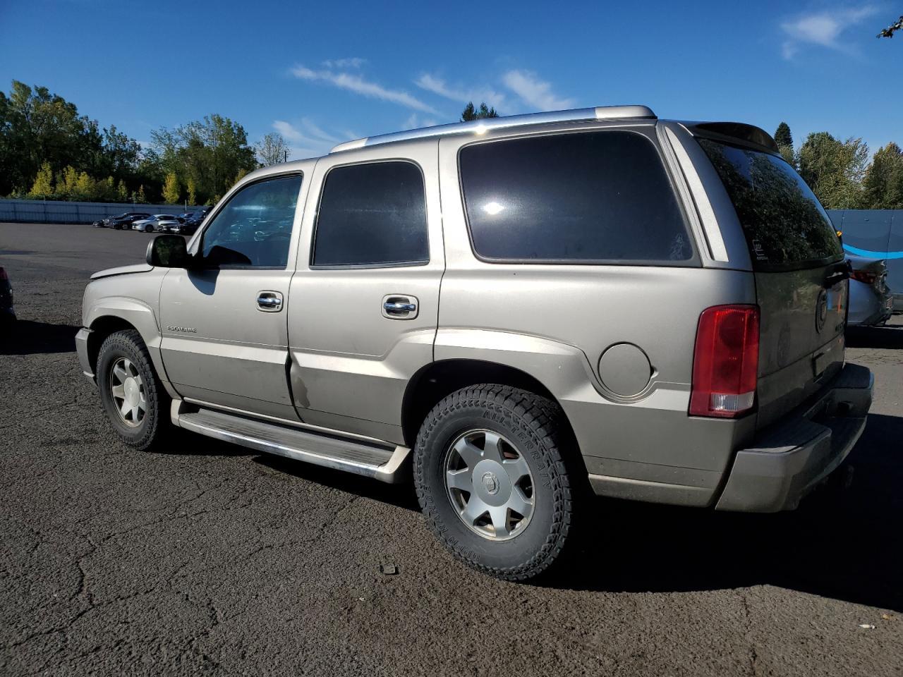 2002 CADILLAC ESCALADE