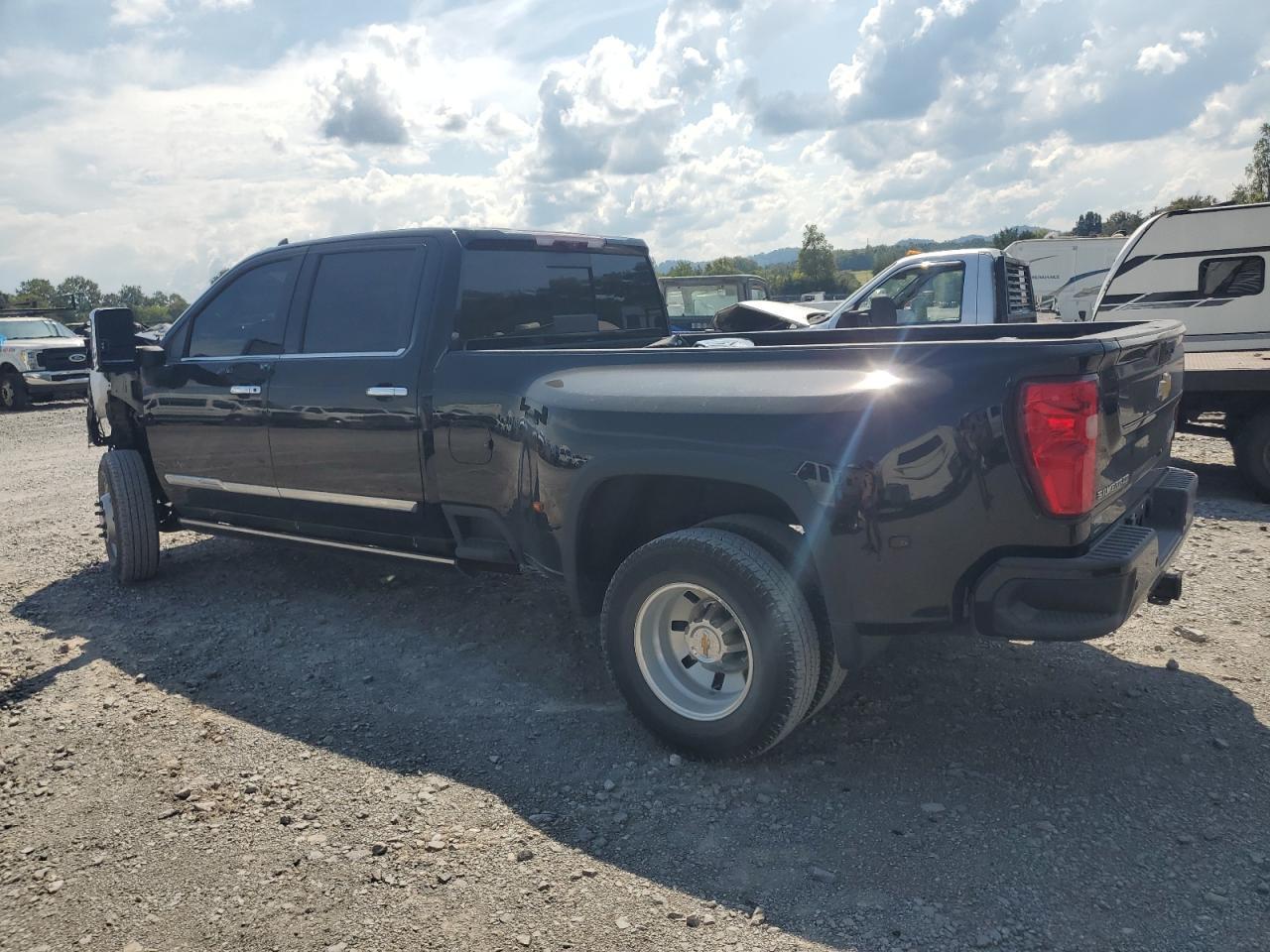 2024 CHEVROLET Silverado