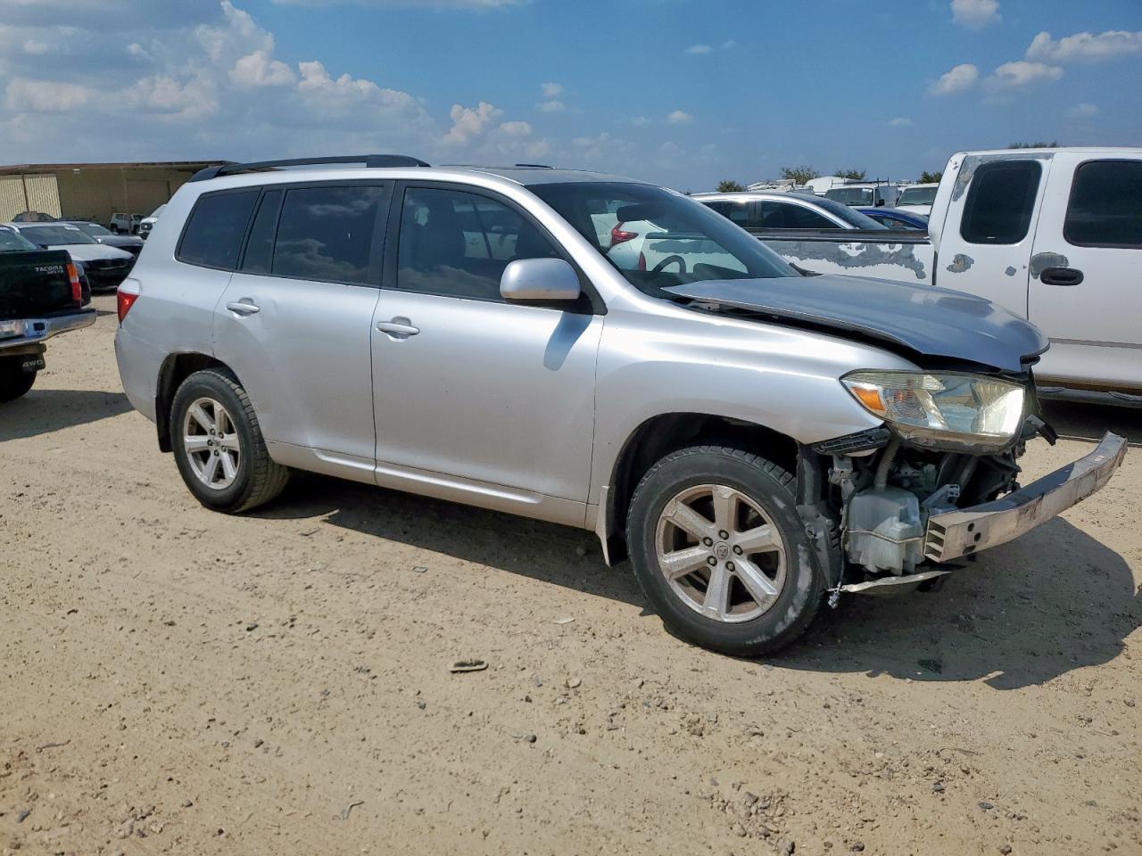 2010 TOYOTA HIGHLANDER