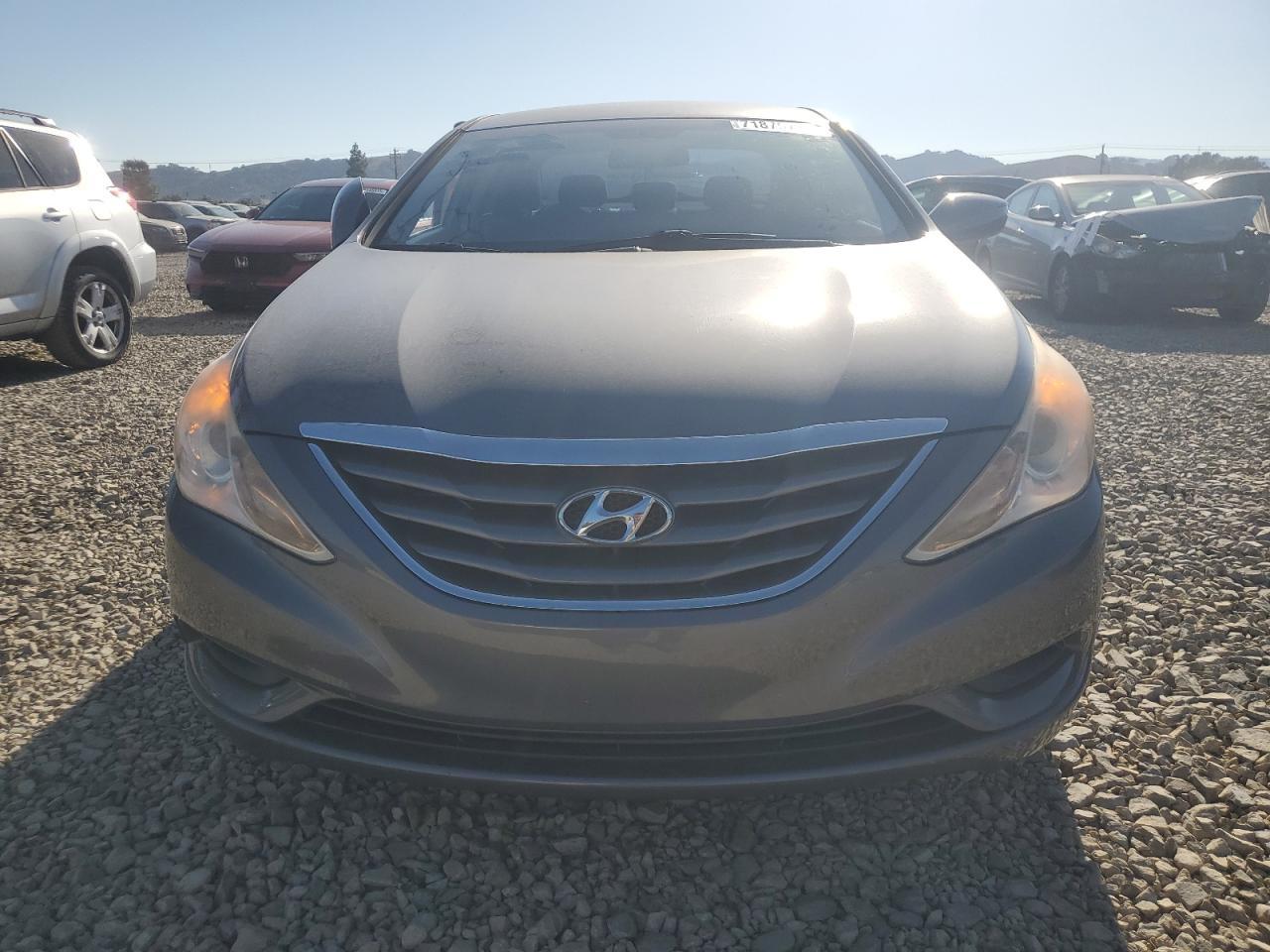 2011 HYUNDAI SONATA