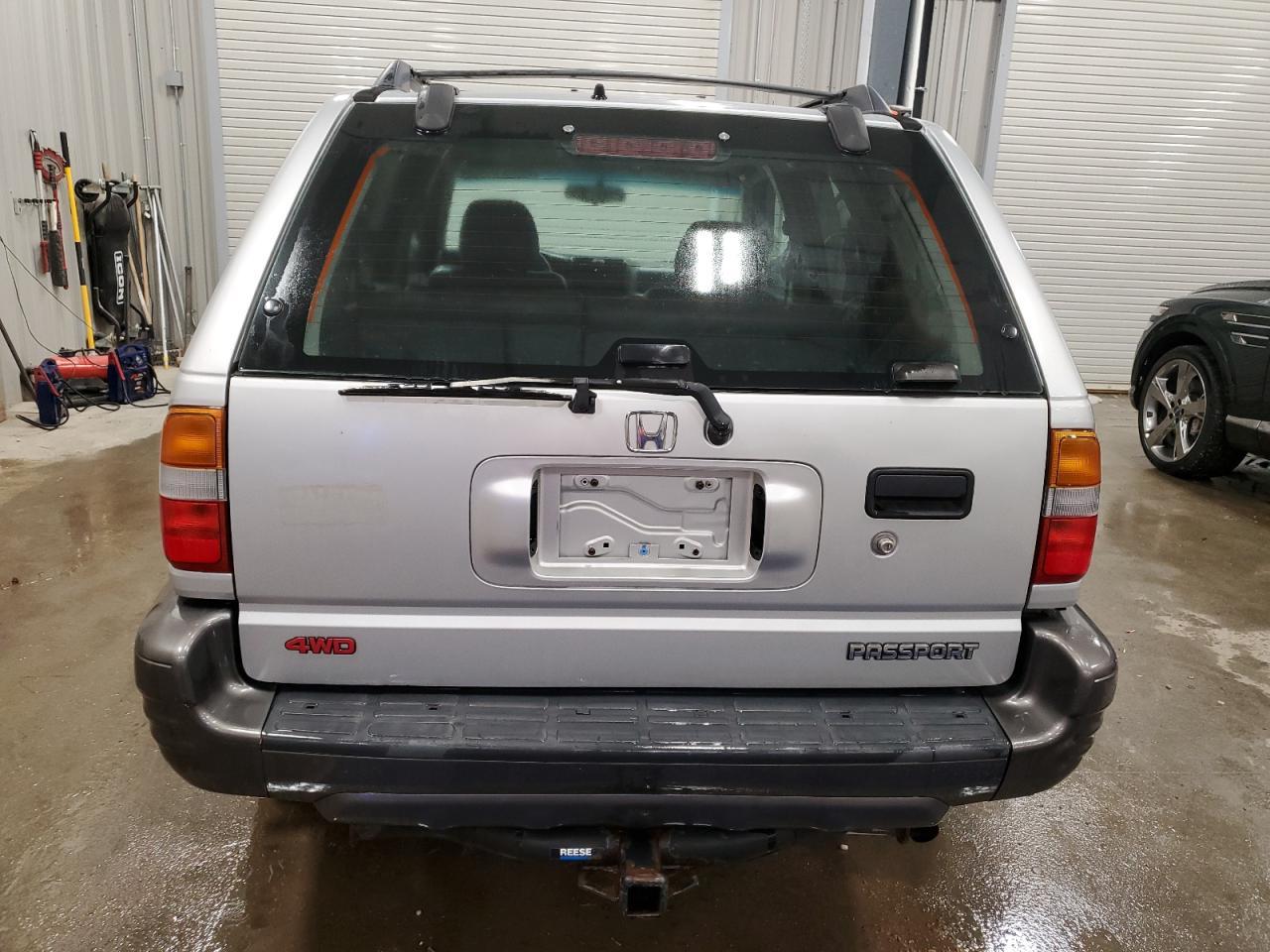 2001 HONDA Passport