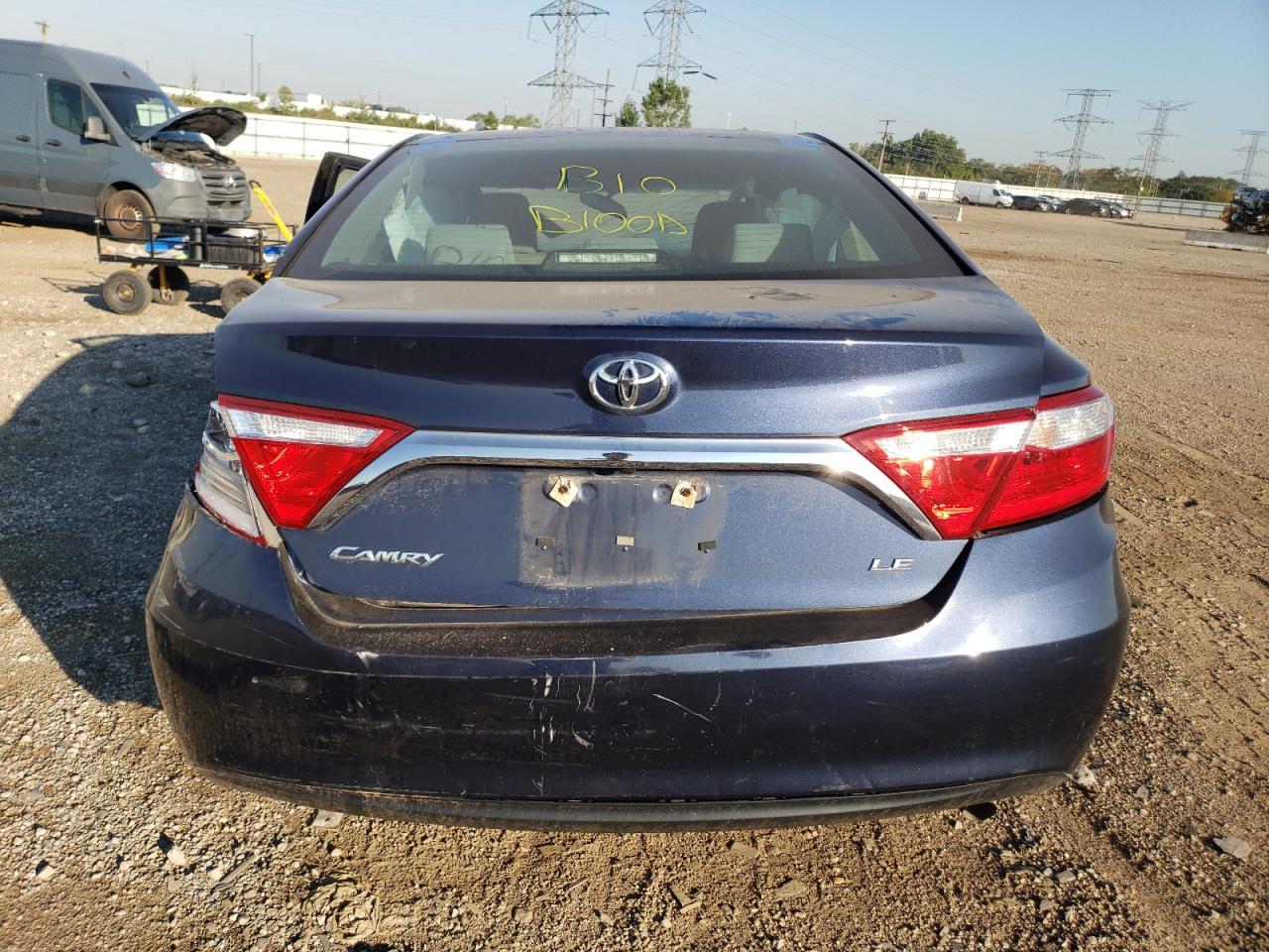 2016 TOYOTA CAMRY