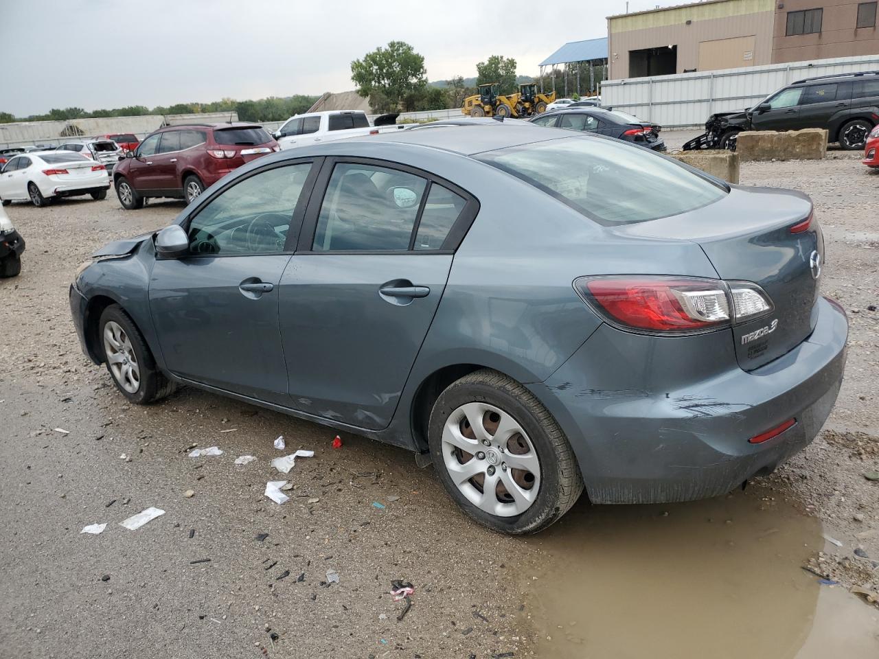 2013 MAZDA 3
