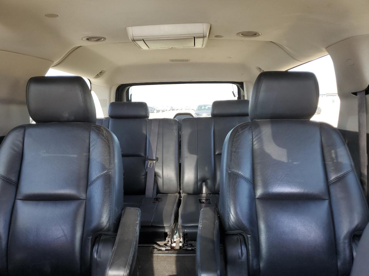 2011 CADILLAC ESCALADE