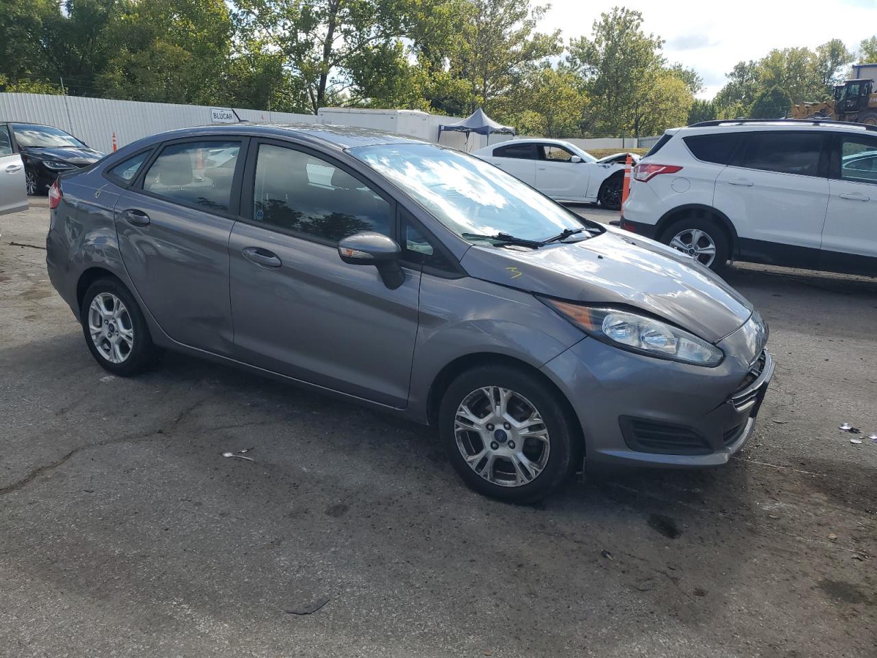 2014 FORD Fiesta