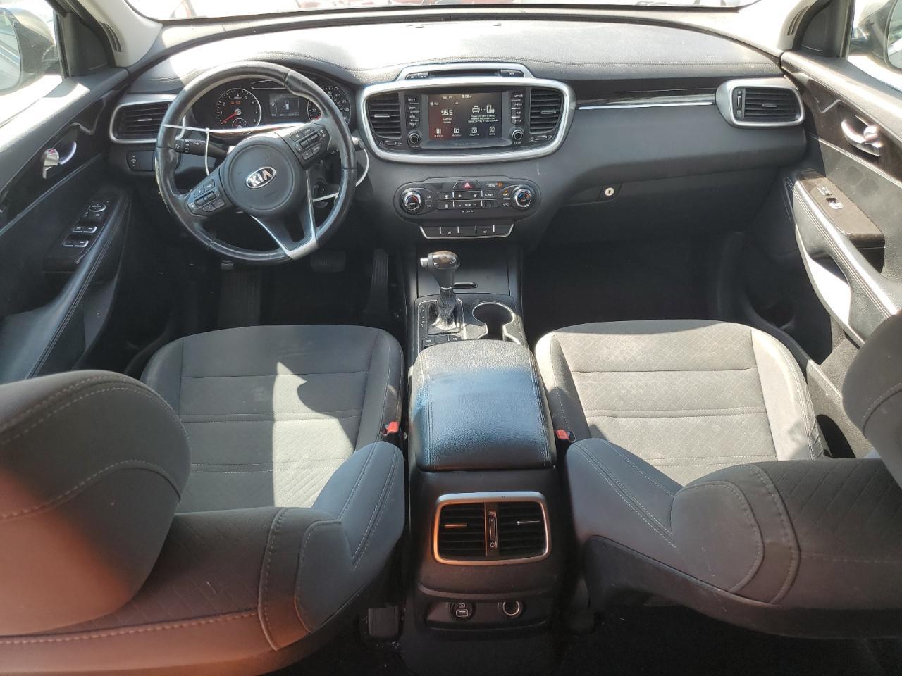 2017 KIA SORENTO