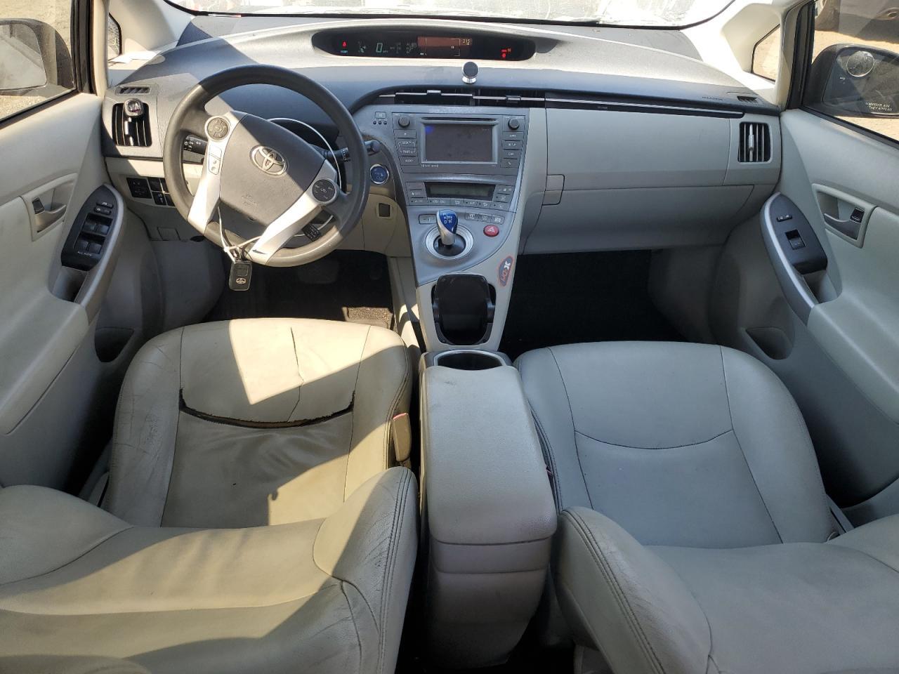 2013 TOYOTA PRIUS