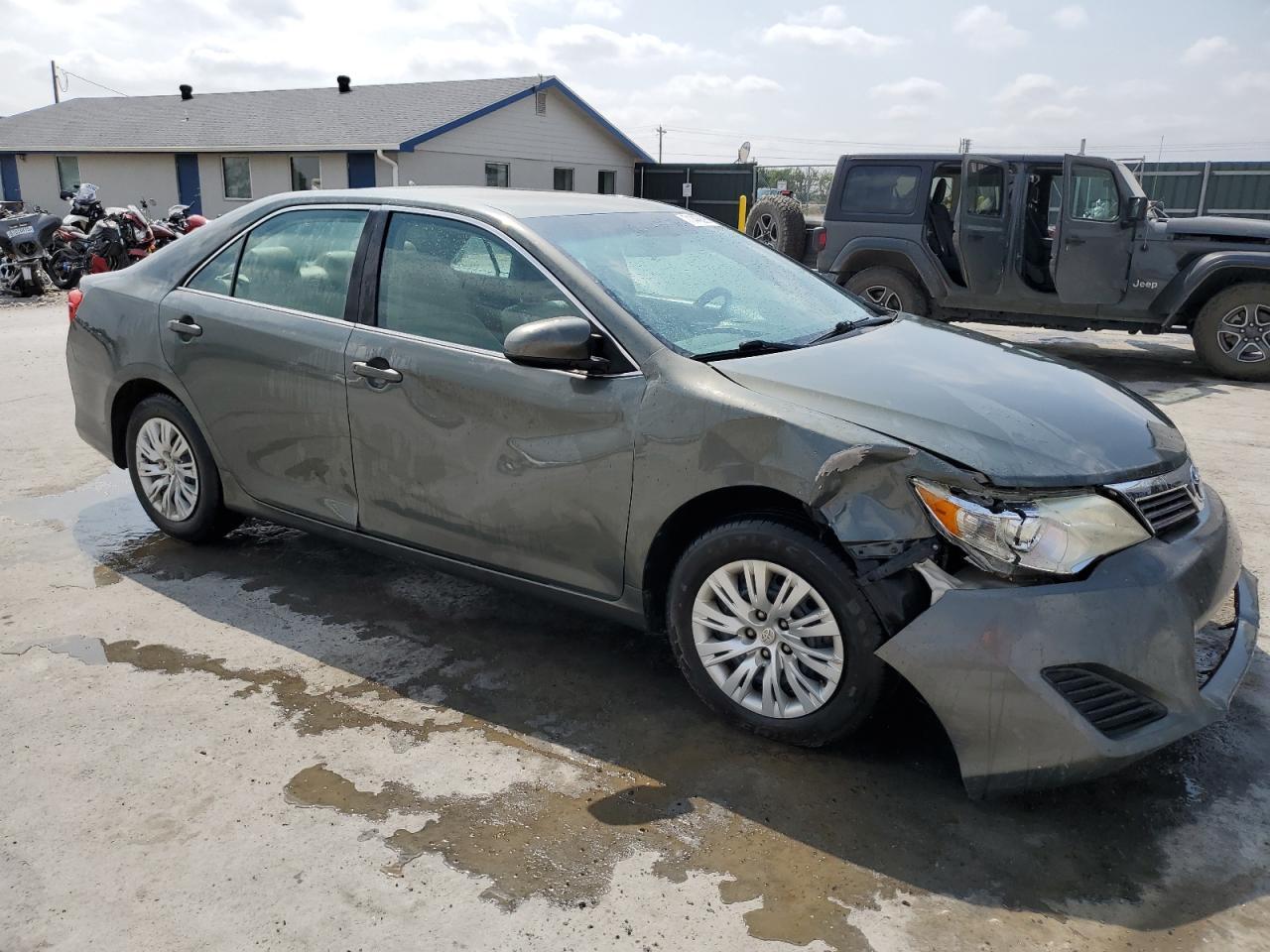 2013 TOYOTA CAMRY
