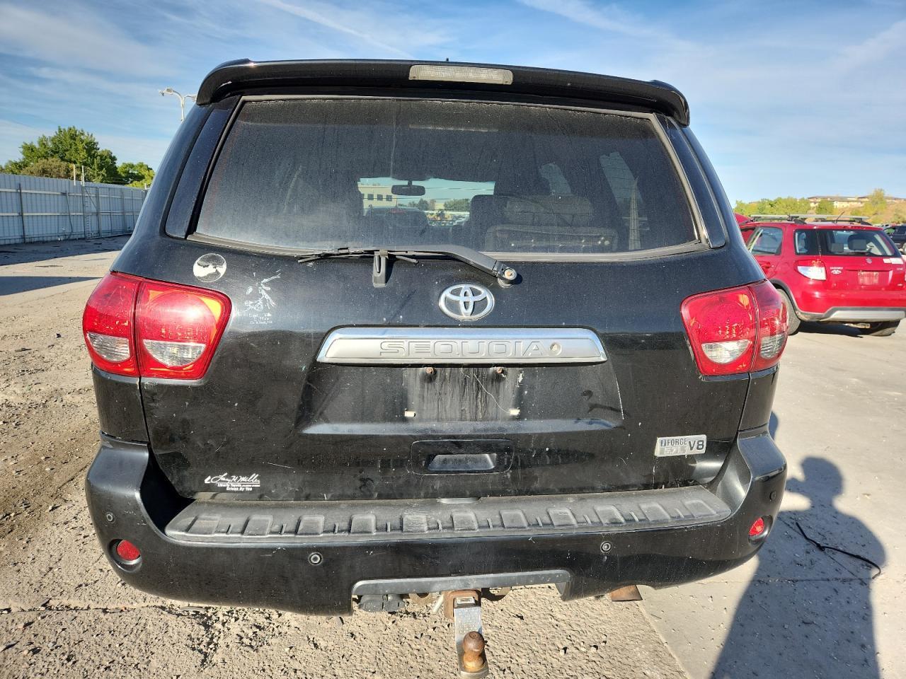 2012 TOYOTA Sequoia