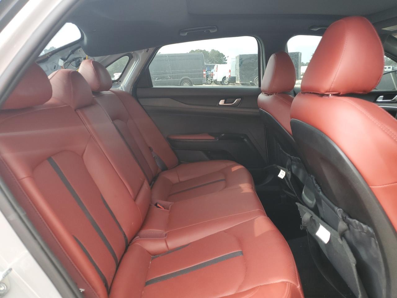 2023 KIA K5