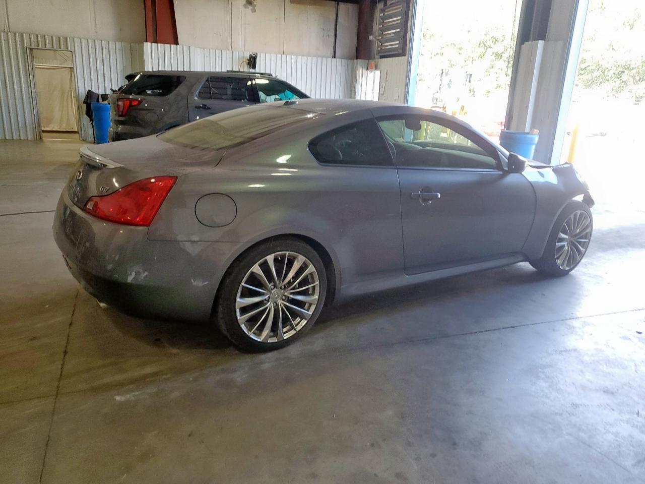 2012 INFINITI G37