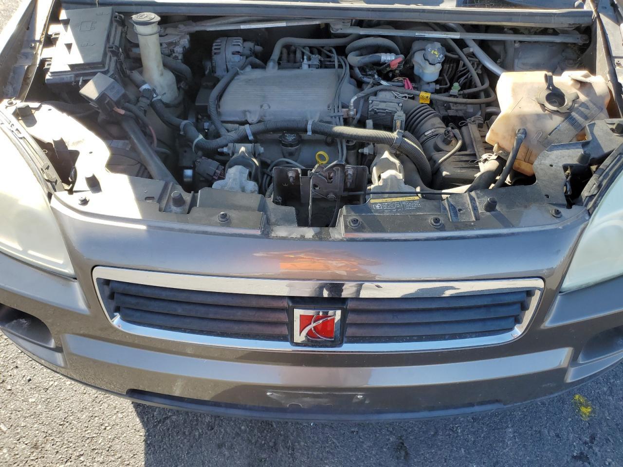 2005 SATURN Relay