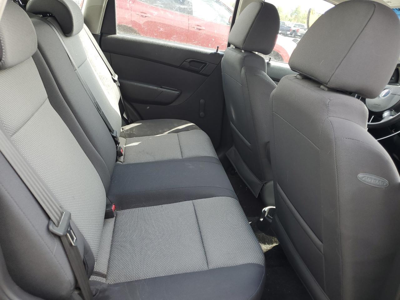 2010 PONTIAC G3