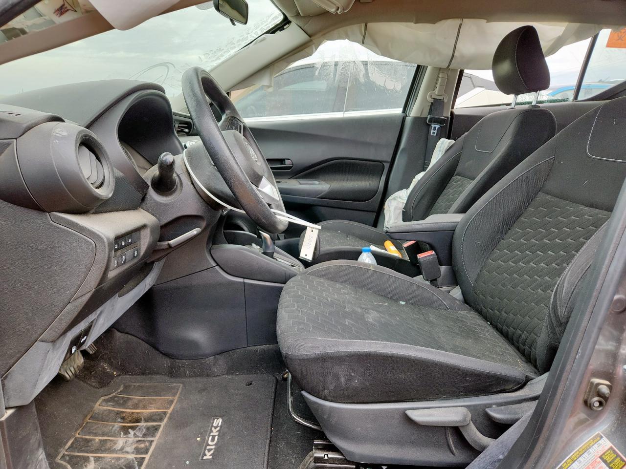 2022 NISSAN KICKS