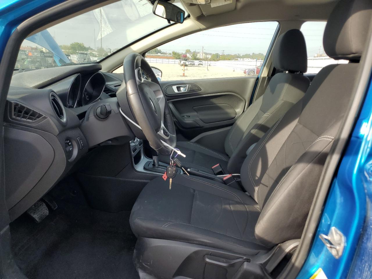 2015 FORD Fiesta