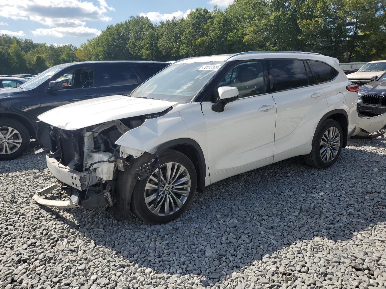 2021 TOYOTA HIGHLANDER