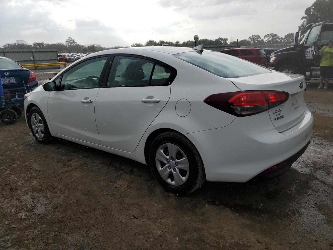 2017 KIA FORTE