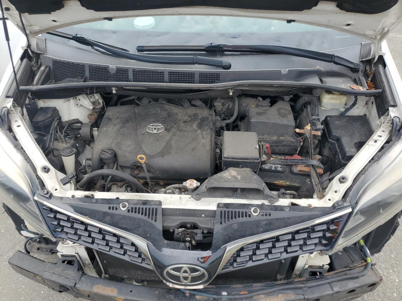 2018 TOYOTA SIENNA