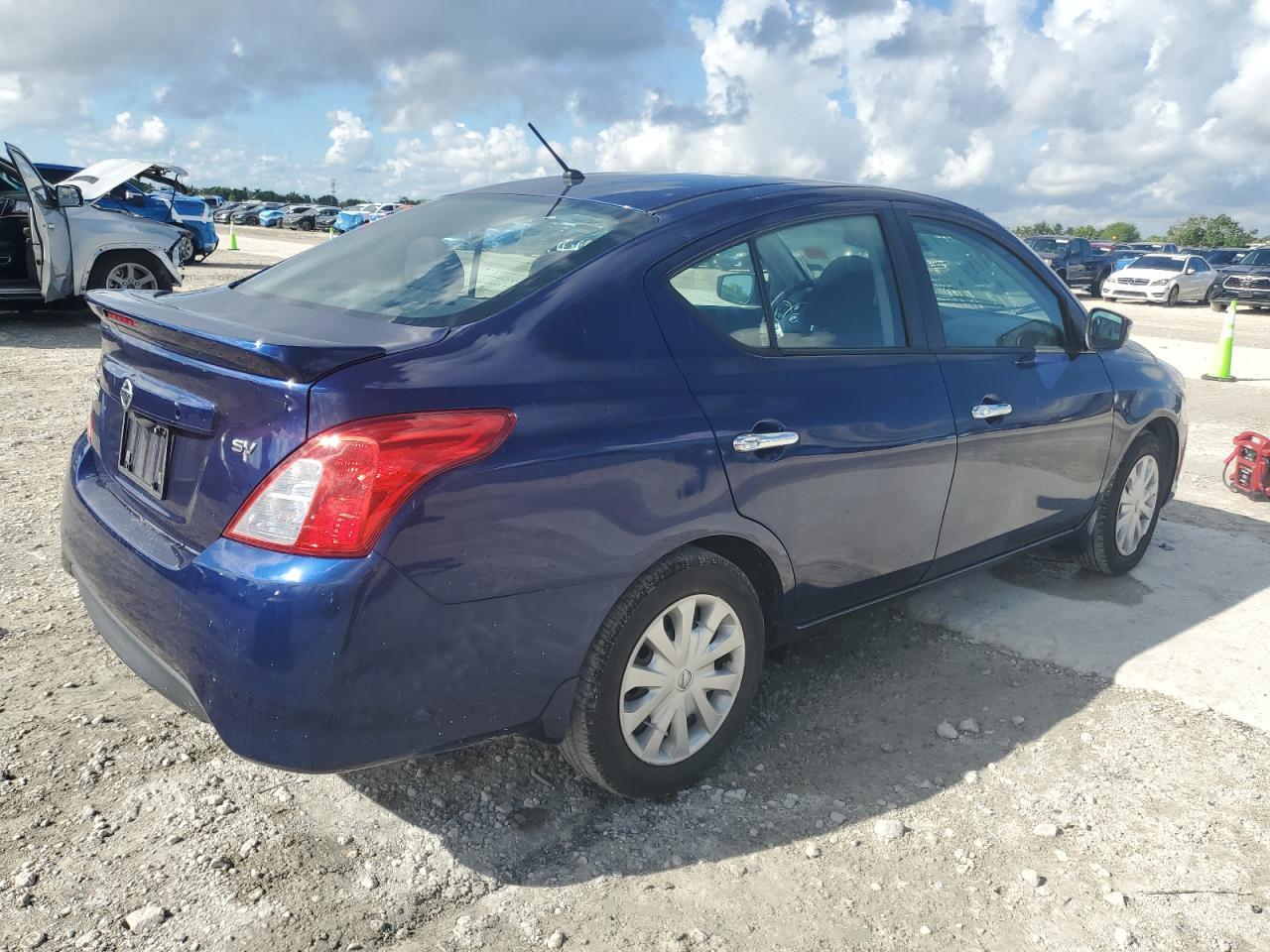 2018 NISSAN VERSA