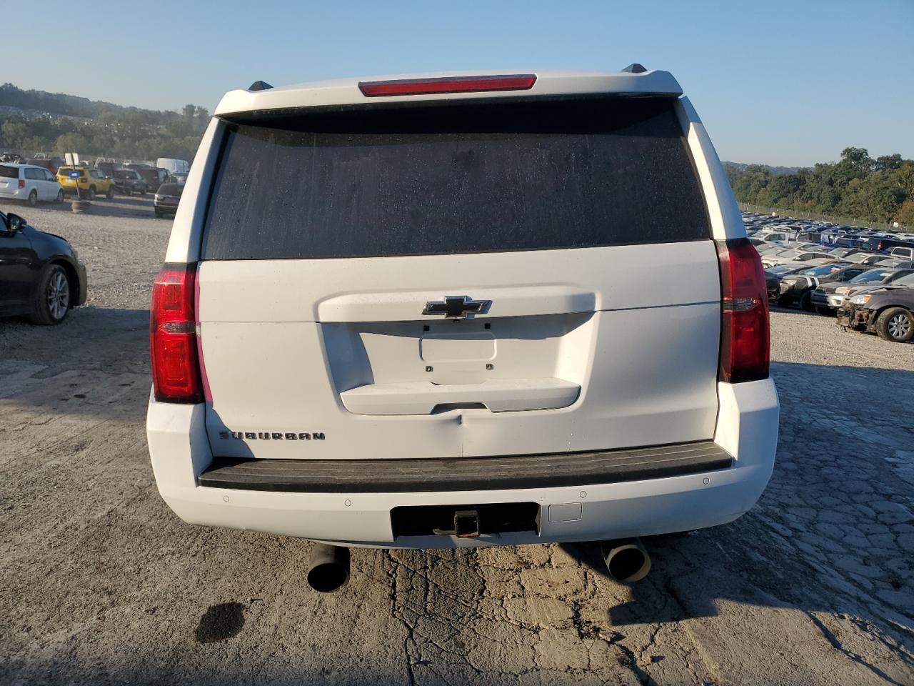 2015 CHEVROLET Suburban