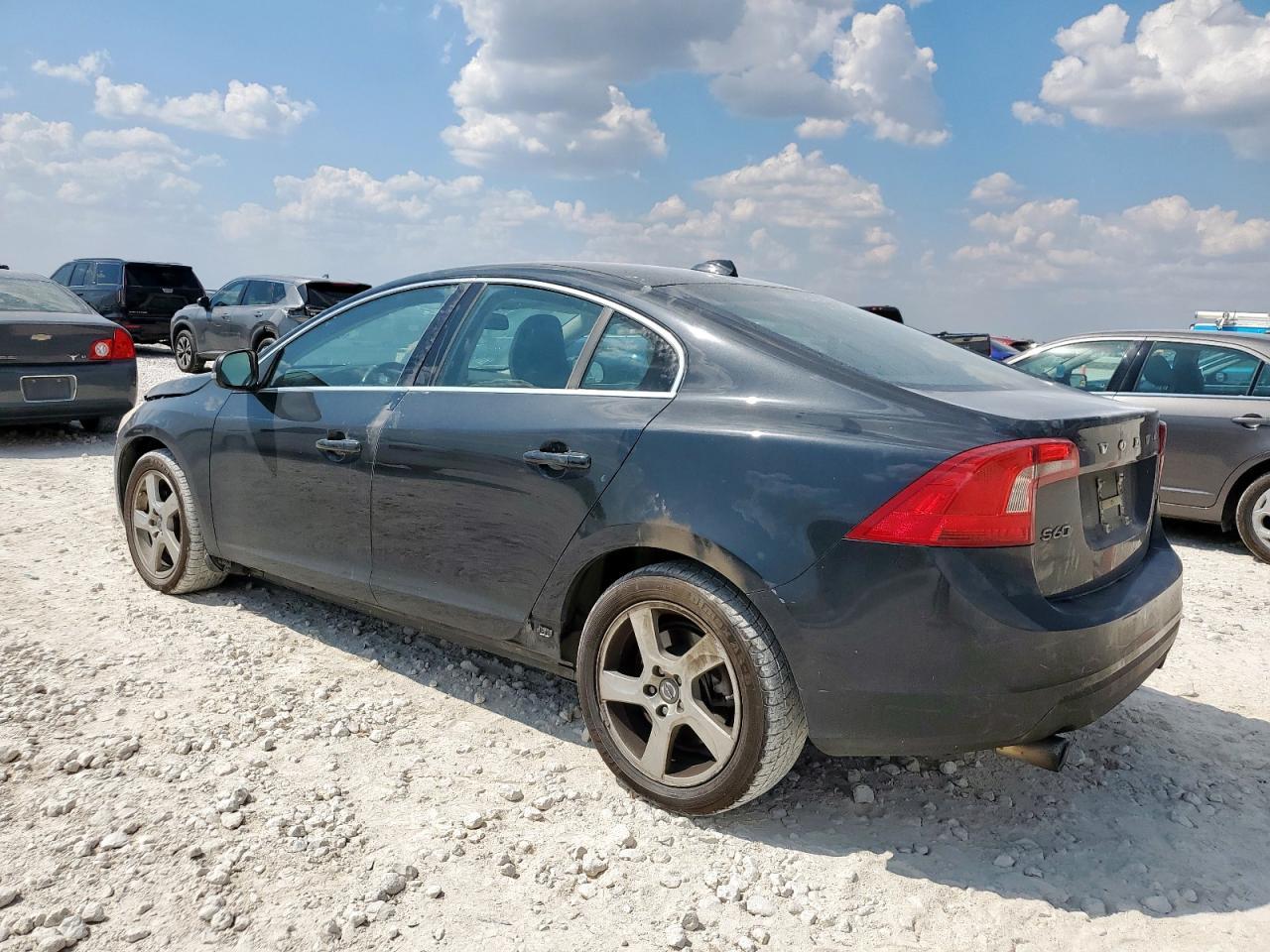 2013 VOLVO S60