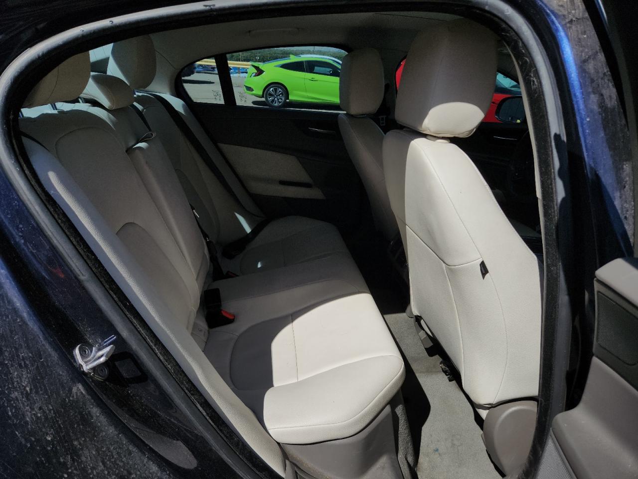 2017 JAGUAR XE
