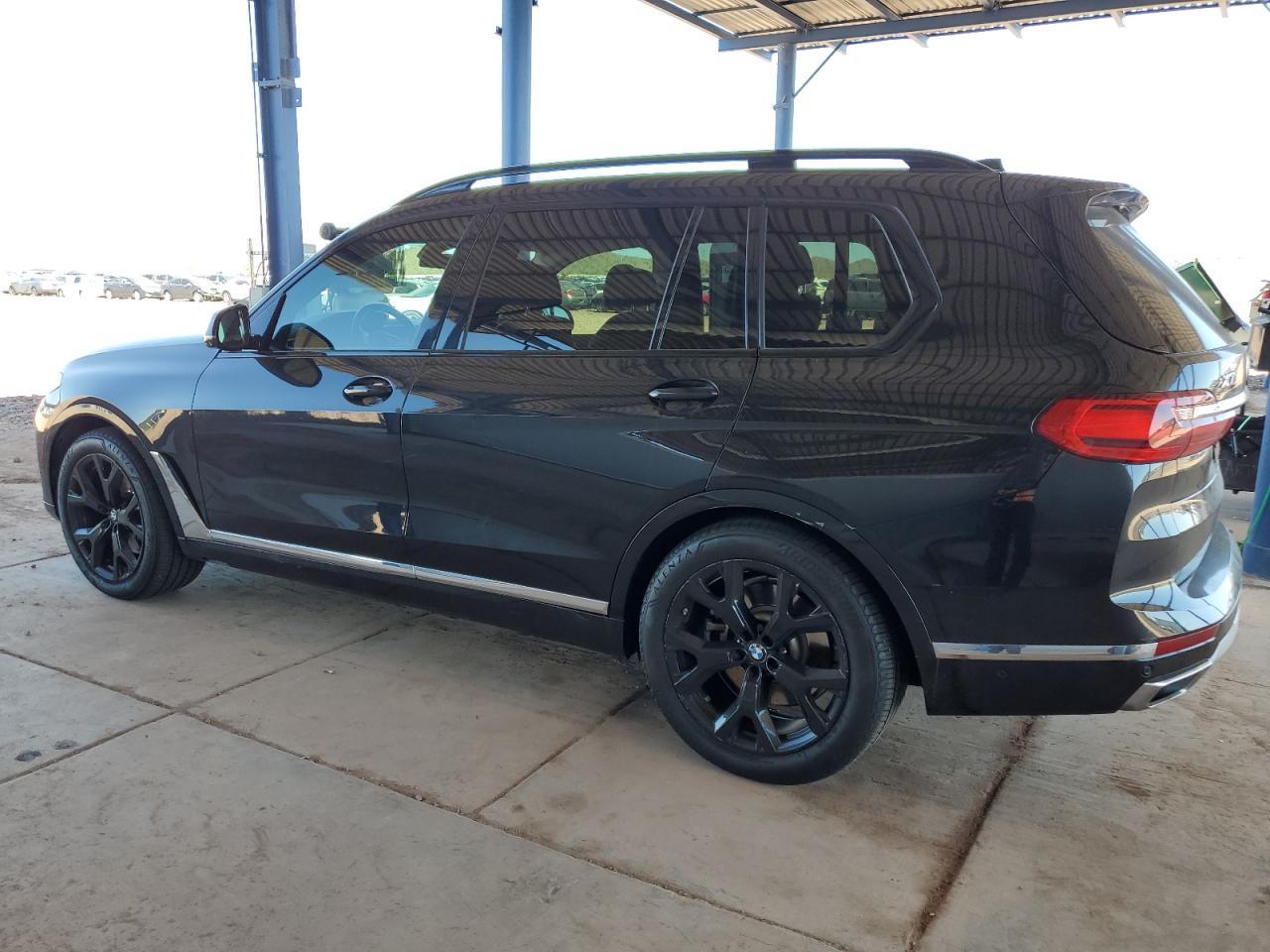 2021 BMW X7