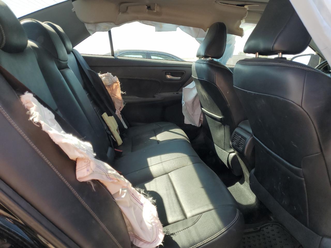2016 TOYOTA CAMRY